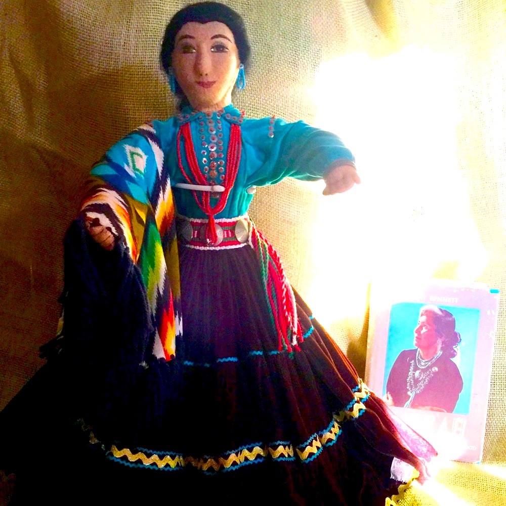VNTG Navaho Dancer Doll, by Native American, Kay Bennett with her signed book.